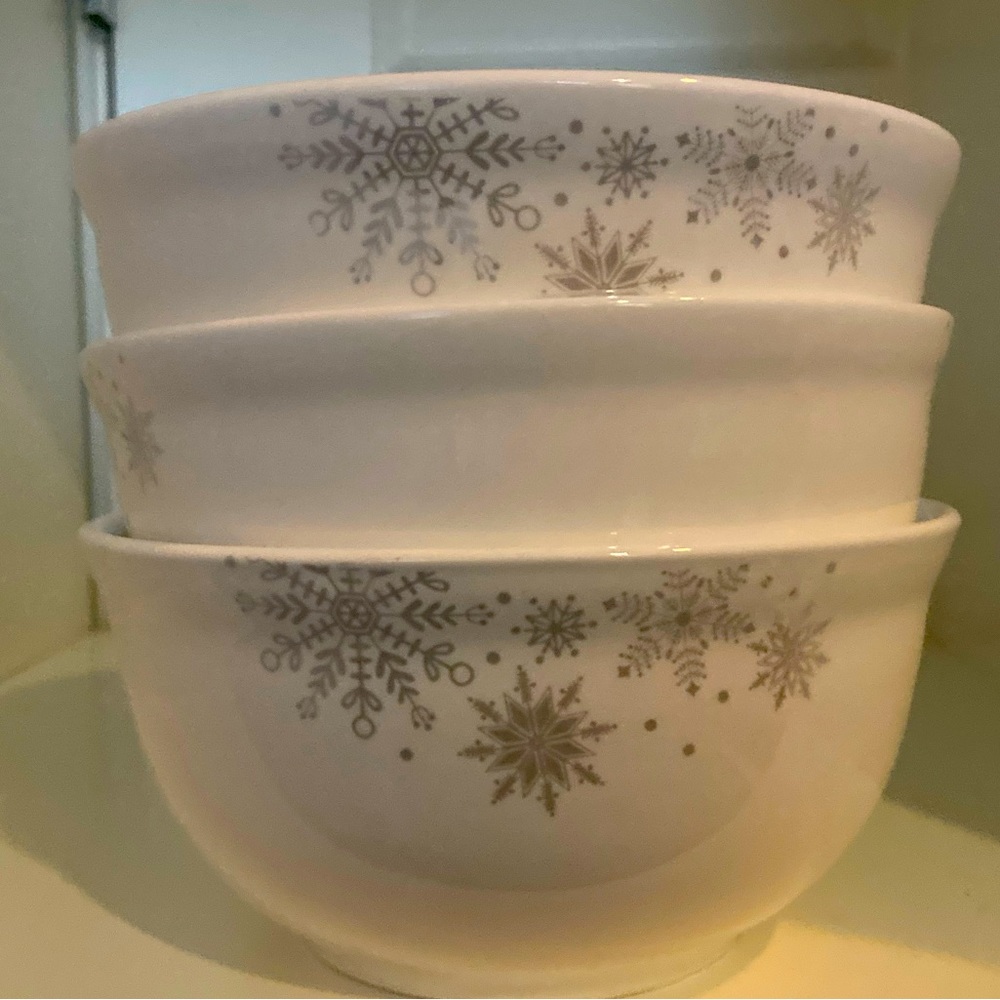 Snowflakes 3piece bowl set